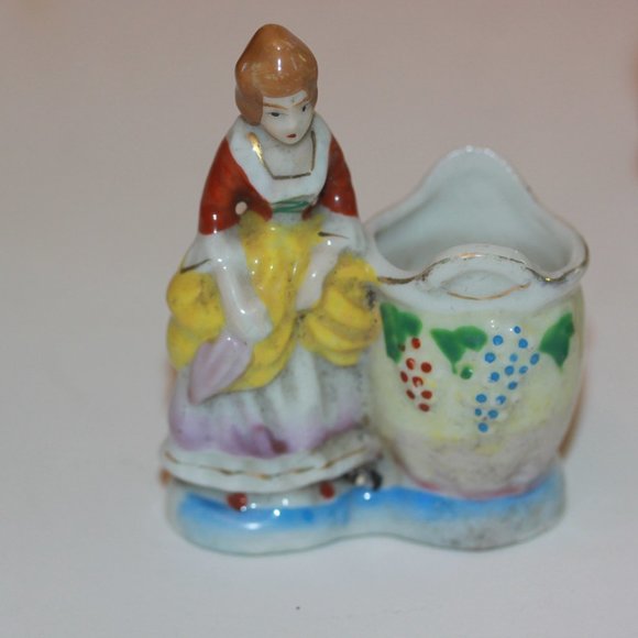 4 Occupied Japan Figurines Shoe basket small vase Child Vintage Porcelain - Picture 2 of 6